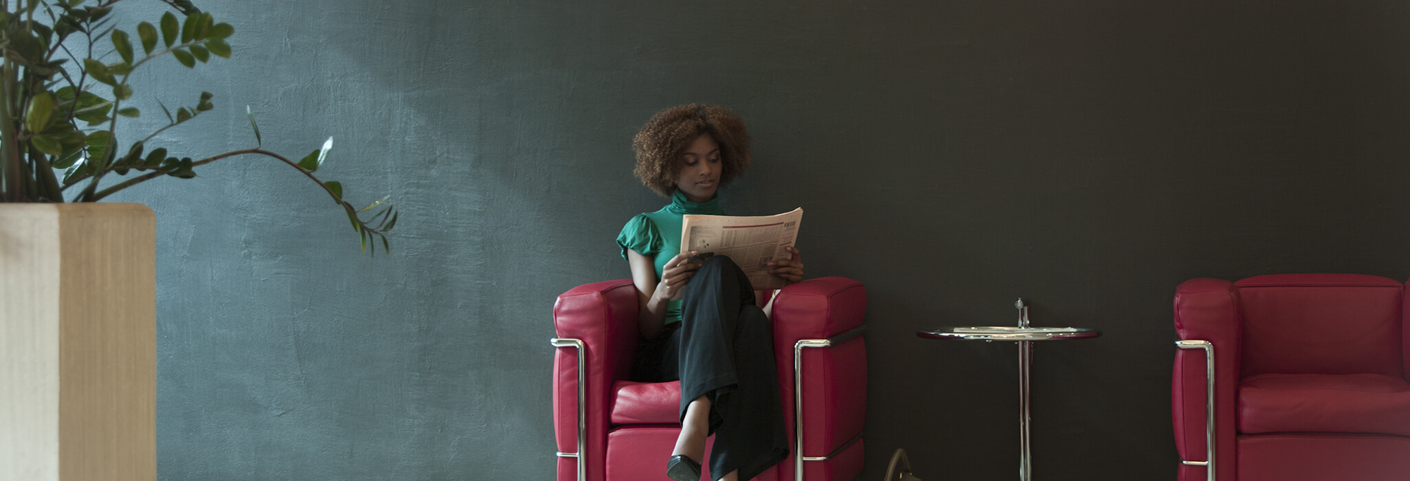 Hero_Privacy Image of woman reading a paper